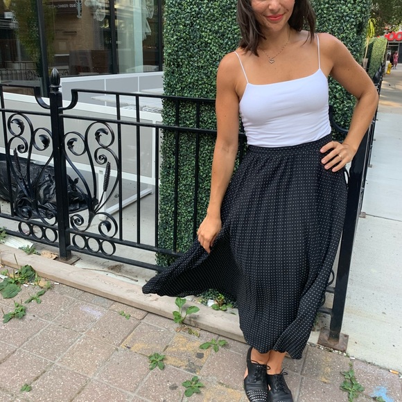 Flowy polka dot skirt - Picture 4 of 5